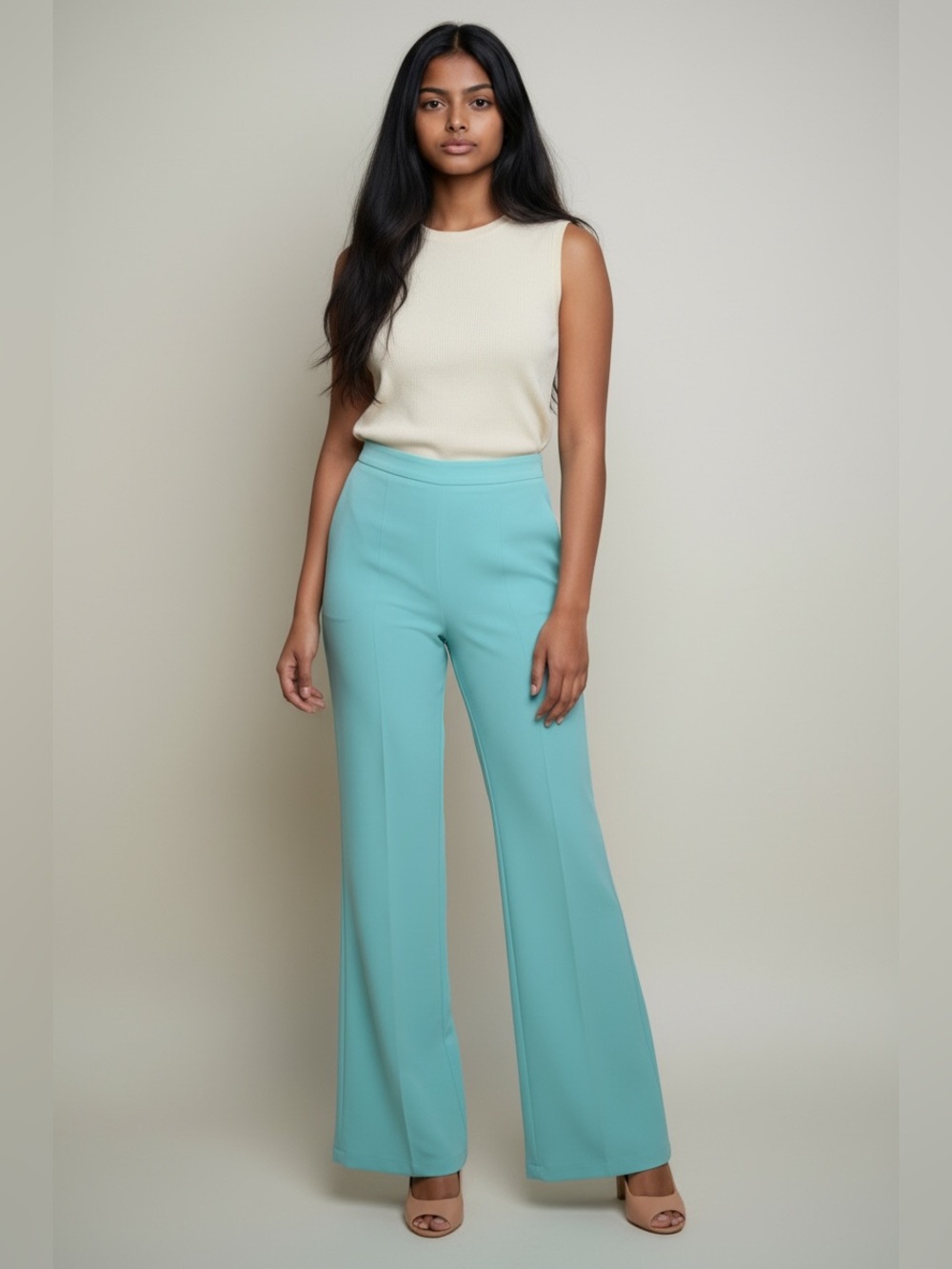 Black Halo NWT Women’s High Rise “Isabella Pant” In Aruba Blue. Size 2 Wide Leg